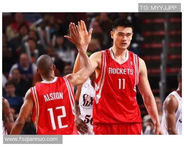 姚明领衔火箭队对决老鹰队的精彩对抗赛回顾与分析